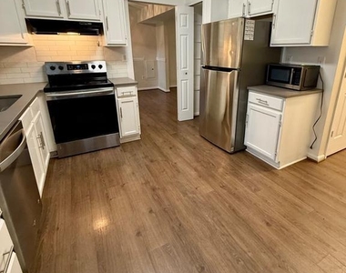 6203 Bighorn Court - Photo Thumbnail 8