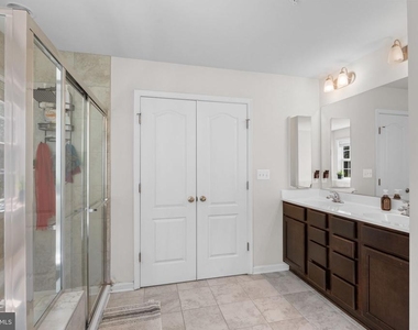6640 Timber Ridge Lane - Photo Thumbnail 30