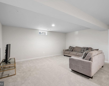 6640 Timber Ridge Lane - Photo Thumbnail 51