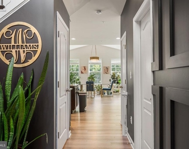 6640 Timber Ridge Lane - Photo Thumbnail 7