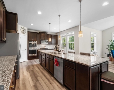 6640 Timber Ridge Lane - Photo Thumbnail 11