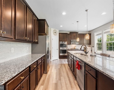 6640 Timber Ridge Lane - Photo Thumbnail 12