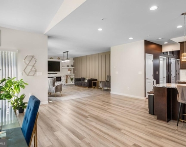 6640 Timber Ridge Lane - Photo Thumbnail 16