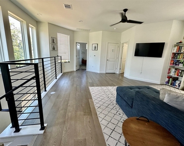 2604-2 Wheless Ln - Photo Thumbnail 8