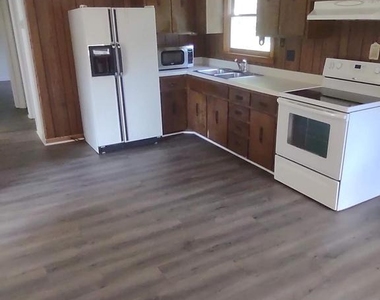 5090 Marbury Run Road - Photo Thumbnail 6