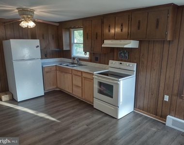 5090 Marbury Run Road - Photo Thumbnail 9