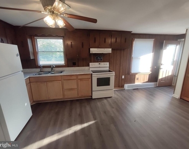 5090 Marbury Run Road - Photo Thumbnail 10