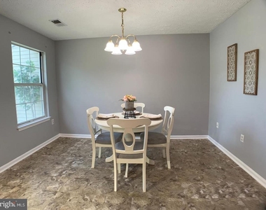 6101 Red Squirrel Place - Photo Thumbnail 5