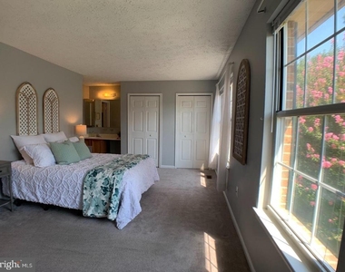 6101 Red Squirrel Place - Photo Thumbnail 12