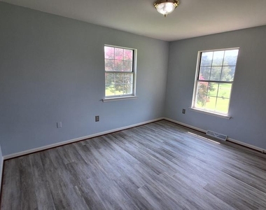 7108 Glen Albin Road - Photo Thumbnail 14