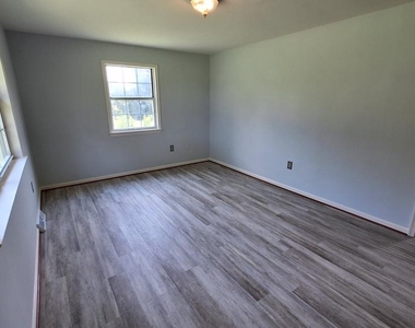 7108 Glen Albin Road - Photo Thumbnail 7