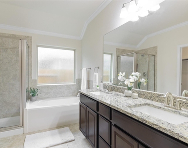 4017 Darryl St - Photo Thumbnail 13