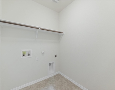4017 Darryl St - Photo Thumbnail 25