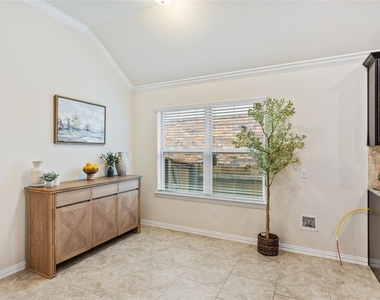 4017 Darryl St - Photo Thumbnail 7