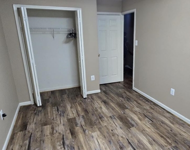 10544 Catalina Place - Photo Thumbnail 17