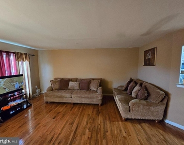 10544 Catalina Place - Photo Thumbnail 5