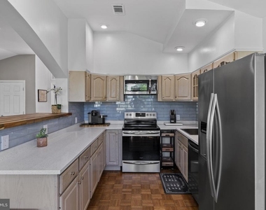 1626 Bayberry Road - Photo Thumbnail 9