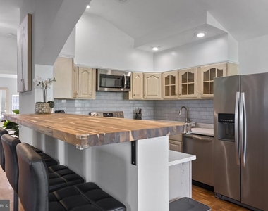 1626 Bayberry Road - Photo Thumbnail 7