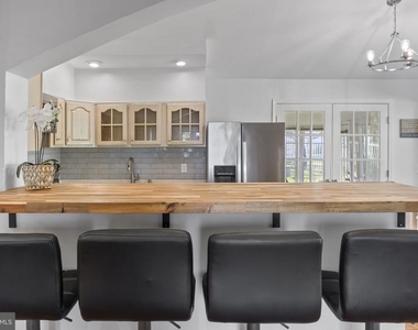 1626 Bayberry Road - Photo Thumbnail 8