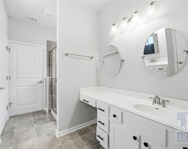 5916 Corrine Ln - Photo Thumbnail 16