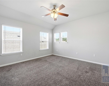 5916 Corrine Ln - Photo Thumbnail 22