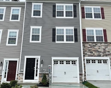 10 Merion Avenue - Photo Thumbnail 1