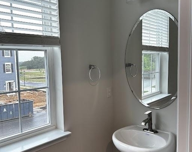 10 Merion Avenue - Photo Thumbnail 19