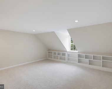 871 Oella Avenue - Photo Thumbnail 24