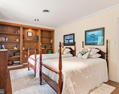 25 Highfield Court - Photo Thumbnail 14