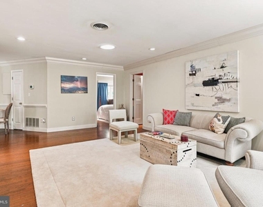 25 Highfield Court - Photo Thumbnail 3