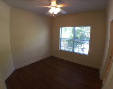 2100 San Gabriel St St - Photo Thumbnail 6