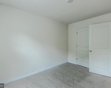 8372 Dieter Drive - Photo Thumbnail 55
