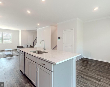 8372 Dieter Drive - Photo Thumbnail 17