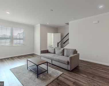 8372 Dieter Drive - Photo Thumbnail 10