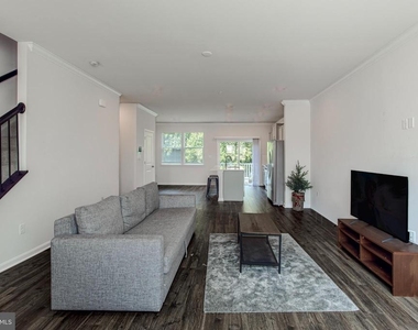 8372 Dieter Drive - Photo Thumbnail 6