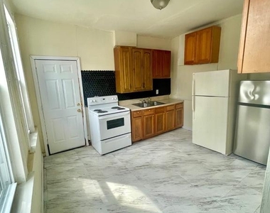 1815 Clifton Avenue - Photo Thumbnail 5