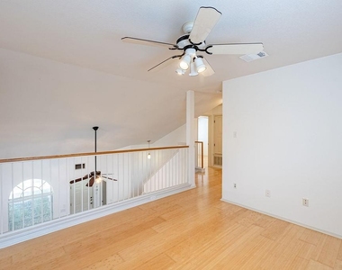 13505 Dulles Ave - Photo Thumbnail 14