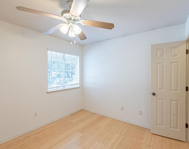 13505 Dulles Ave - Photo Thumbnail 18
