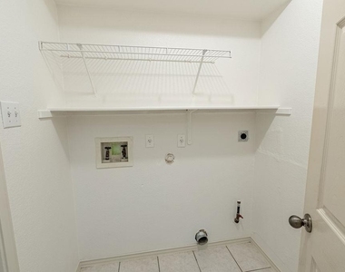 13505 Dulles Ave - Photo Thumbnail 12