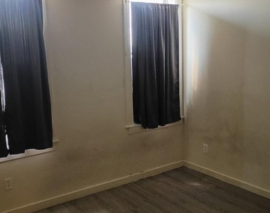 705 Poplar Grove Street - Photo Thumbnail 15