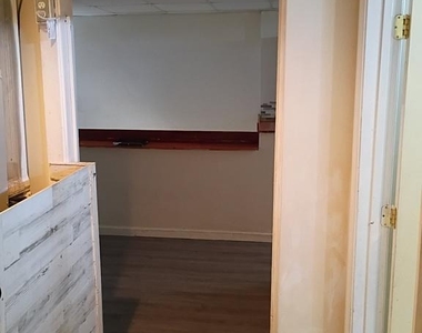 705 Poplar Grove Street - Photo Thumbnail 17
