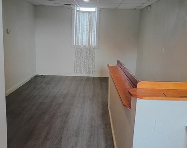 705 Poplar Grove Street - Photo Thumbnail 2