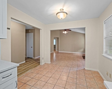 1809 Golden Pheasant Dr - Photo Thumbnail 5
