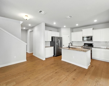 8007 Orizzonte St - Photo Thumbnail 10