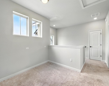 8007 Orizzonte St - Photo Thumbnail 19