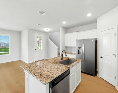 8007 Orizzonte St - Photo Thumbnail 12