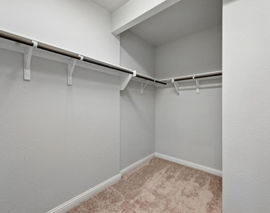 8007 Orizzonte St - Photo Thumbnail 17