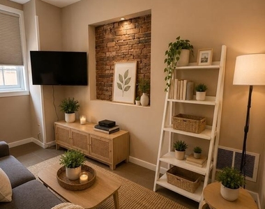 404 S Dallas Street - Photo Thumbnail 6