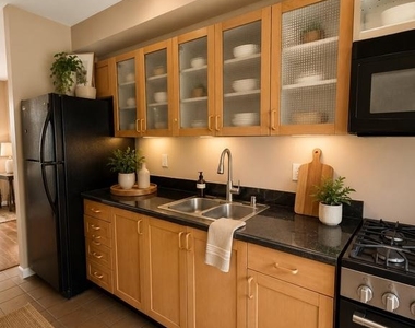 404 S Dallas Street - Photo Thumbnail 4