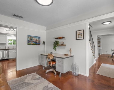 1602 Rock Creek Dr - Photo Thumbnail 16